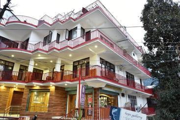 Akash Luxury Hotel In Mcleodganj