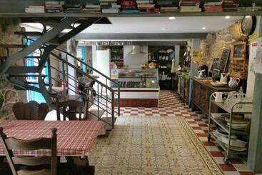 Quinta Estrada Romana   Albergue De Peregrinos