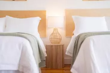 The Breeze Motel