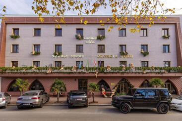 Hotell Georgia Gold