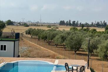 پانسیون Happiness City