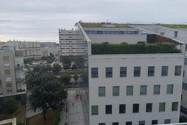 Vandrarhem Auberge Paris La Défense