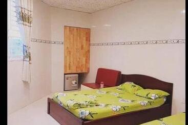 تختخواب و صبحانه Nhà Nghĩ Thanh Bình