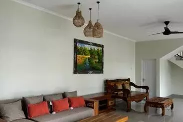 Bed and Breakfast Nyoman House