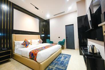 Fabhotel Prime Elegance Suites