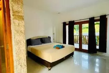 هتل Lagom Guest House