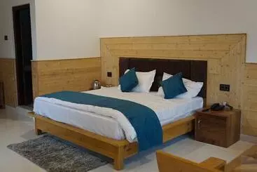 Hotel Maulyar Forest Resort