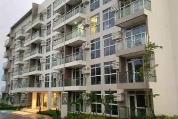 ベッドアンドブレックファースト Boracay Condo 1, Ocean Garden Villa Boracay Newcoast