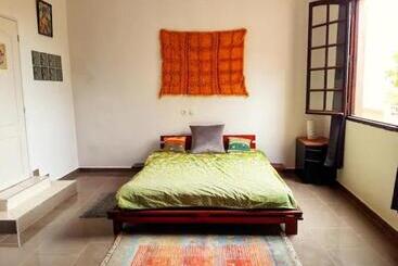 Pension Le Petit Yucca   Chambre Groovy