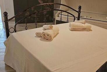 Pansiyon Giojas Camera Quadrupla In Centro