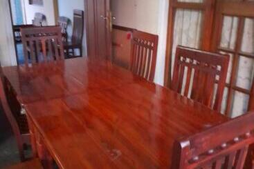 Pensione Lanka Peter S House Tourist Guest House And Restaurant