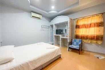 Ranong Resort And Laguna