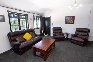 Motel Cork And Keg