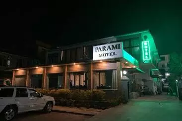 Parami Motel