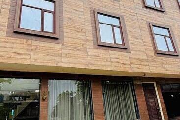 Hotel Collection O Taj Nagri Agra Formerly Urban Inn