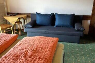 Aamiaismajoitus (B&B) Frühstückspension Danklmaier