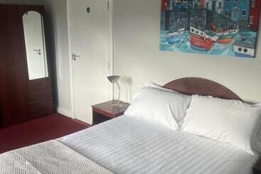 פנסיון Town Clock Guesthouse