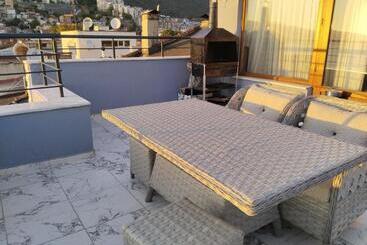 Barakat Otelci̇li̇k Diş Ti̇caret Limited şirketi