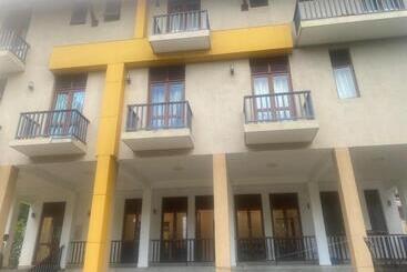 בית מלון כפרי Coop Residence