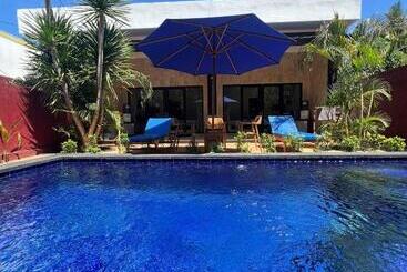 پانسیون Villa Kamaria