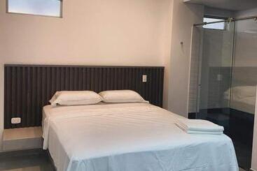 Отель Dreams Hostel