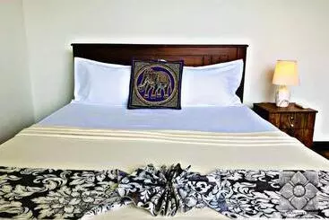 Otel The Upcountry Resort