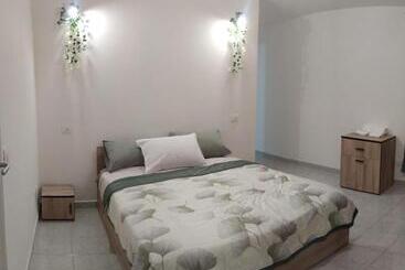 Bed and Breakfast Comfort Zone