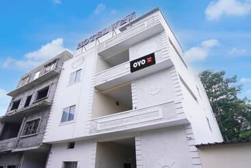 Oyo Hotel V&v