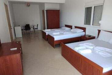 Pension Kristi S & Geri Ss