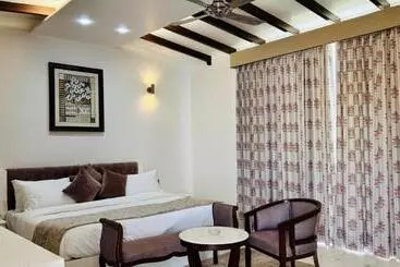 Resort Ridhi Retreat
