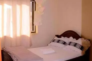هاستل African Village Inn Kisementi