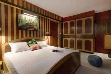 Bed and Breakfast Home