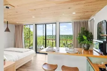 Designer Poolside Hotel In Ps Steam Room Plus Hot Tub