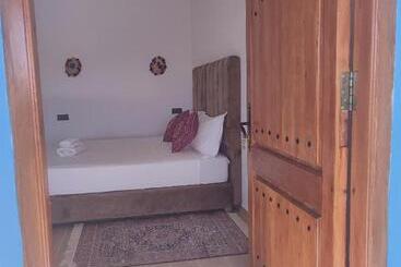 Nocleg ze śniadaniem Darna2