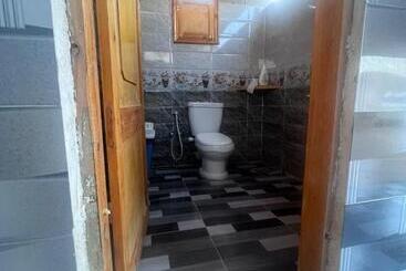 هتل کپسول The Bedouin Life With Eid Ali