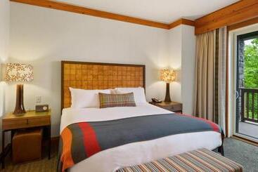 Resort 1310a 2bdrm Let It Snow 3rd Floor Mountain And Spruce Peak Views