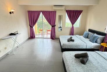 Aparthotel De Home Desaru Resort Luxury Penthouse Poolview 5gwifi Netflix