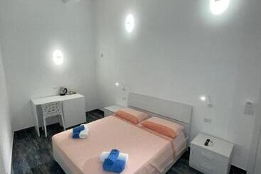 ペンション Planetarium Tropea