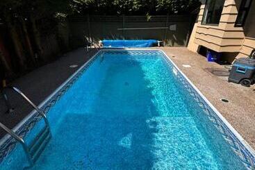 پانسیون Fisher S Whart Individual Artistic Studio