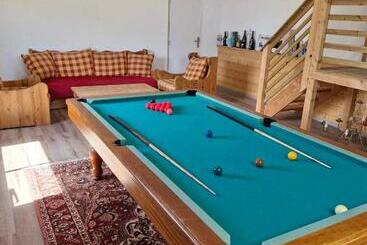 膳宿费 Maison De Campagne