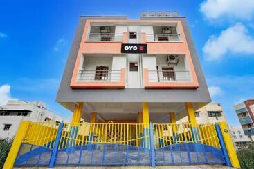 בית מלון כפרי Oyo Cubinn Hermes