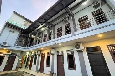 Hotel Reddoorz Syariah Near Mall Of Serang