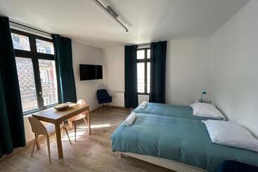 هتل آپارتمان Les Nids