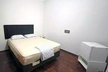 پانسیون Ritz Hostel