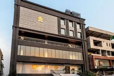 Hotel Vishranti Canal Road