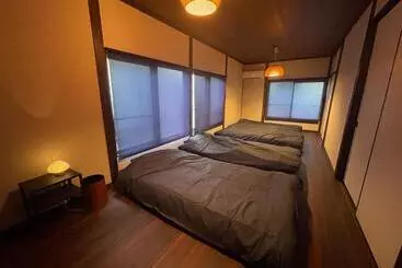 ペンション 青い家広尾