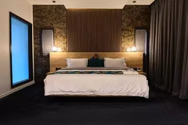 هتل Brickspoint Boutique Apart