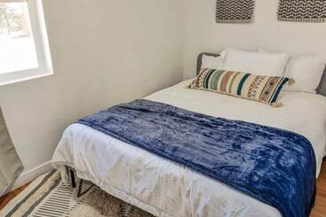 هتل Explorer S Haven, Venture Base Unit 5