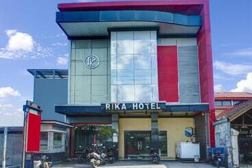 Oyo 91245 Rika Hotel Makassar