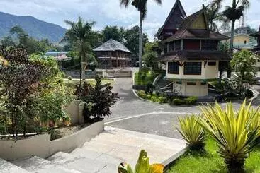 Sapadia Hotel Parapat